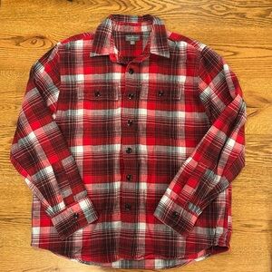 Men’s LLbean Signatire red flannel   Like new.  Size Large